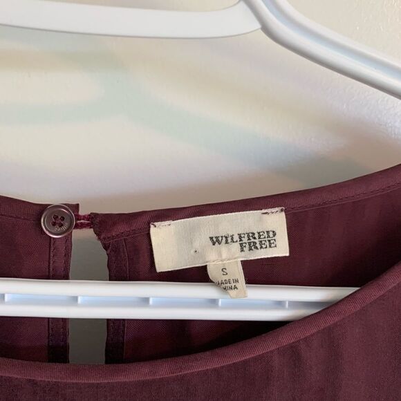WILFRED Free Suede Like Open Back Burgundy Long Sleeve - Picture 4 of 6